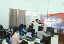 UNIMUDA Sorong Berantas Gaptek Guru SD Lewat Program Pengabdian Kemutraan DRTPM